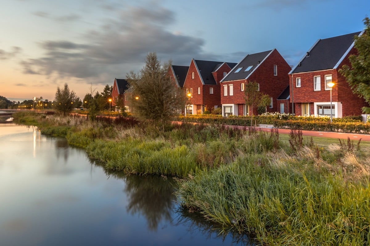 Geen aftrek eigen woningrente bij lening eigen BV
